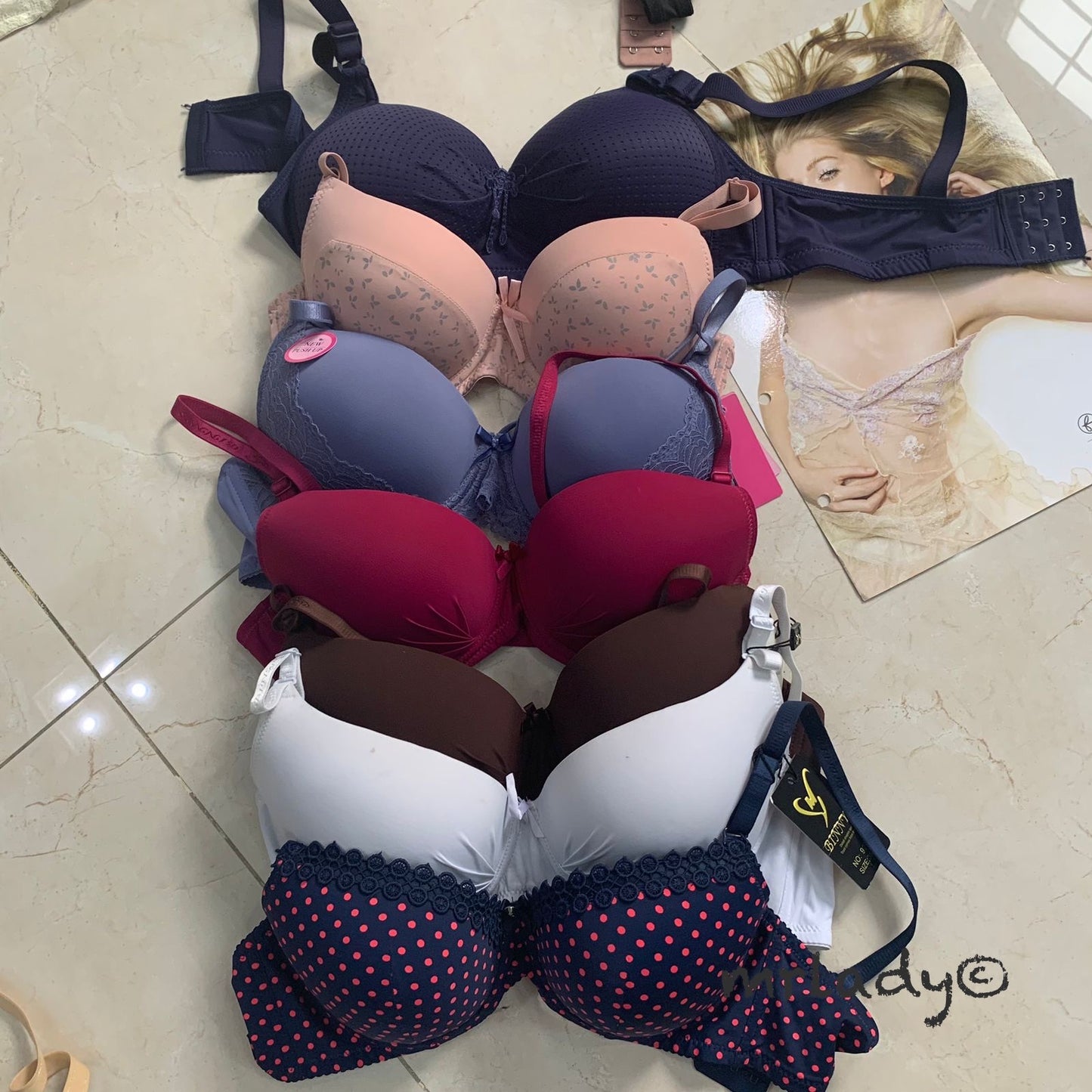 SIZE 40 LEFT OVER PADDED BRAS (RANDOM PICK)