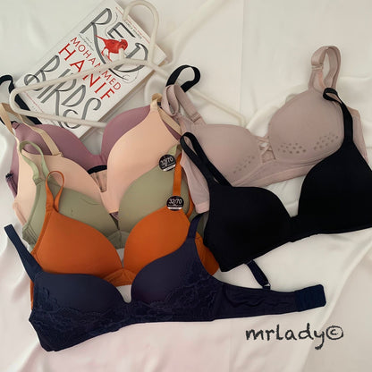 SIZE 32 LEFT OVER PADDED BRAS (RANDOM PICK)