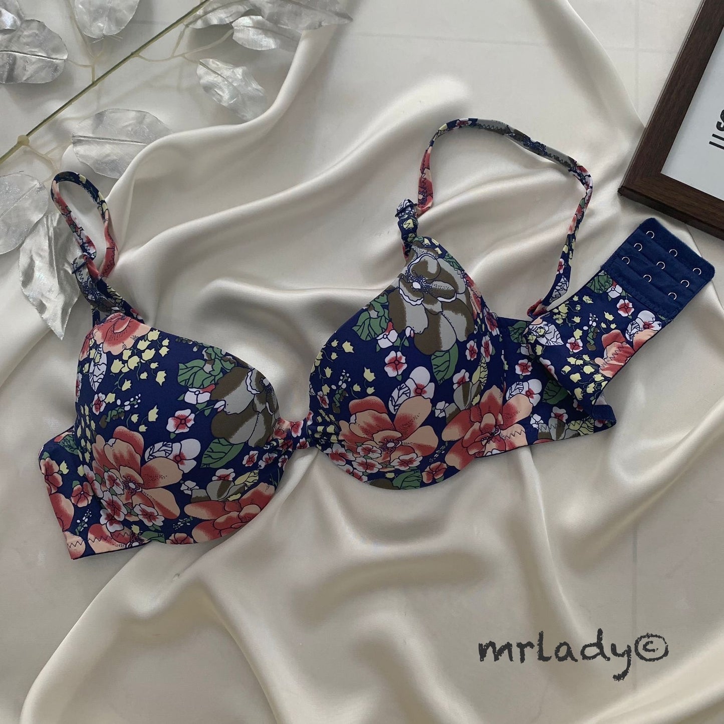 SPRING FLORAL LIGHT PUSH UP BRA