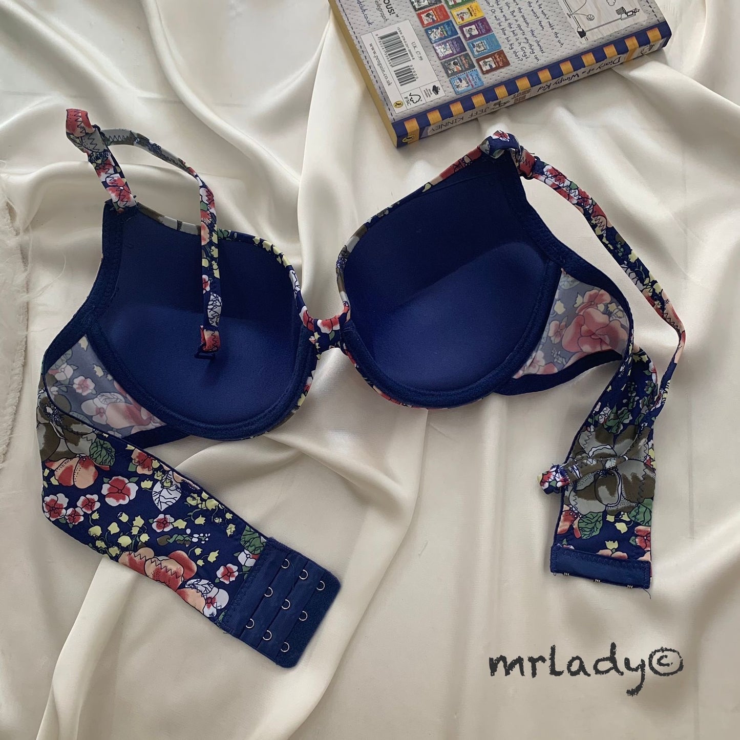 SPRING FLORAL LIGHT PUSH UP BRA