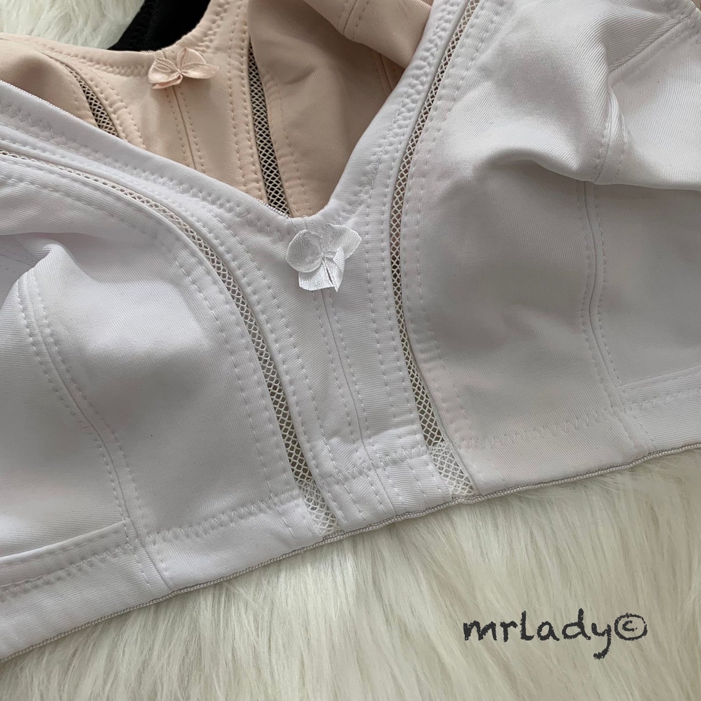 HIGH QUALITY MINIMISER BRA