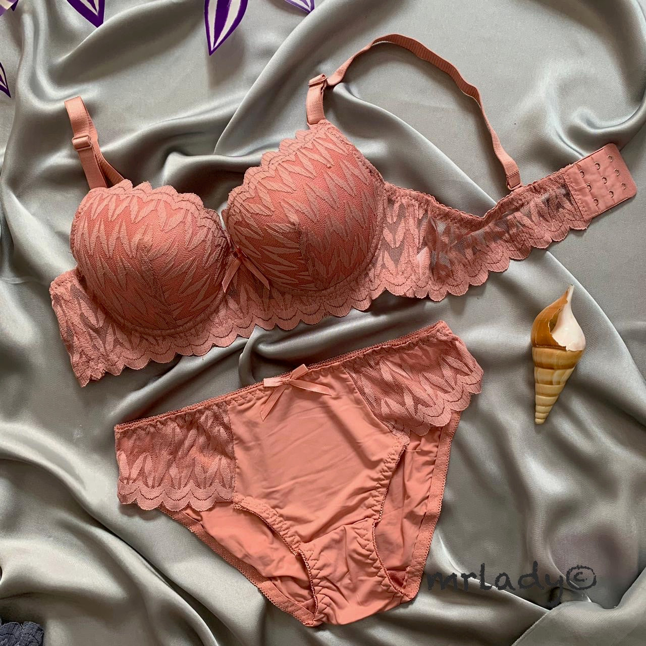 MANDARIAN THIN PAD BRA SET