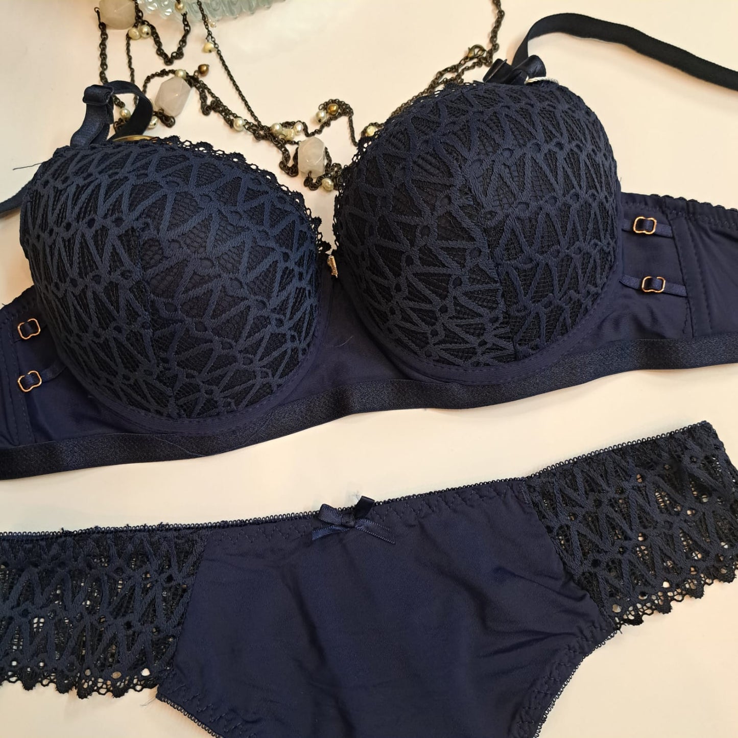 PREMIUM ROYAL LOOK PUSH UP BRA SET