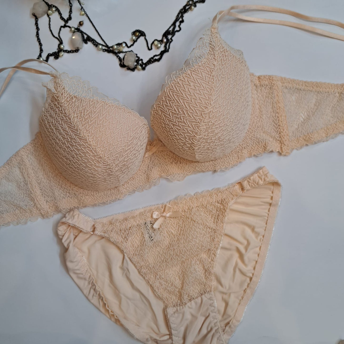 PREMIUM ZIG ZAG LINING NET PADDED BRA SET