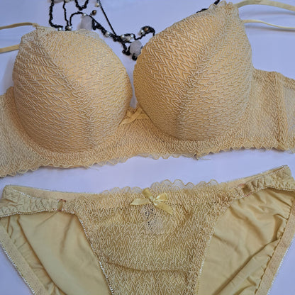 PREMIUM ZIG ZAG LINING NET PADDED BRA SET